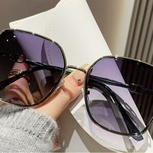 Classic Black Frame Sunglasses with Purple Gradient Lenses